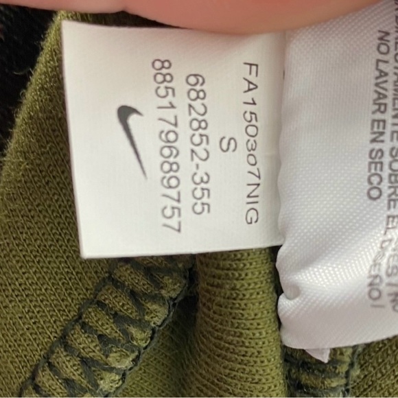 Nike Men’s Tech Fleece Camo Pants S - Picture 5 of 6